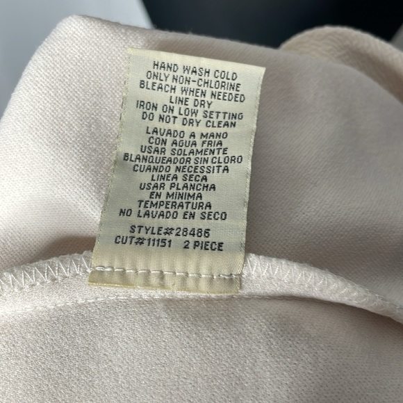 Maya Brooke Pearl Lace Cream Dress Set | Size 16 - Picture 16 of 16